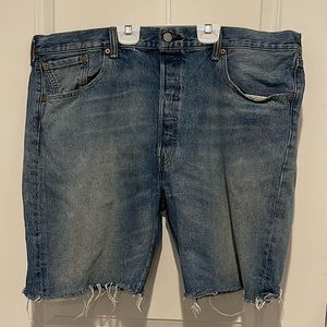 Levi’s 501® '93 CUT OFF MEN'S SHORTS. Used condition. Size 40